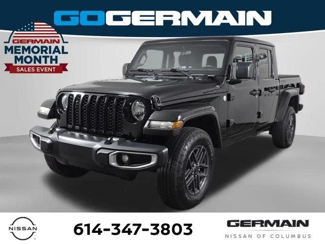 2021 Jeep Gladiator Sport S's photo