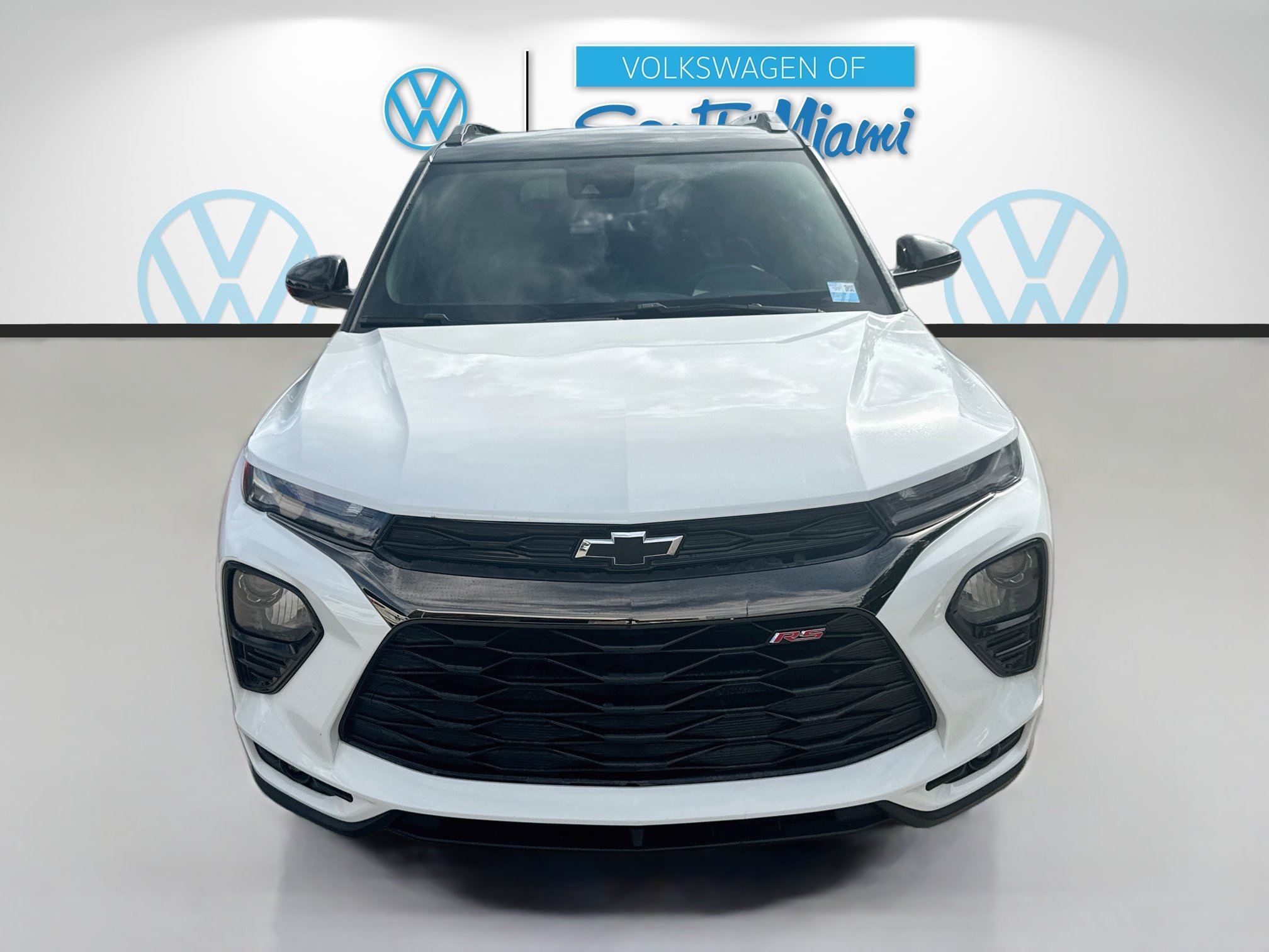 Used 2022 Summit White Chevrolet RS image 2