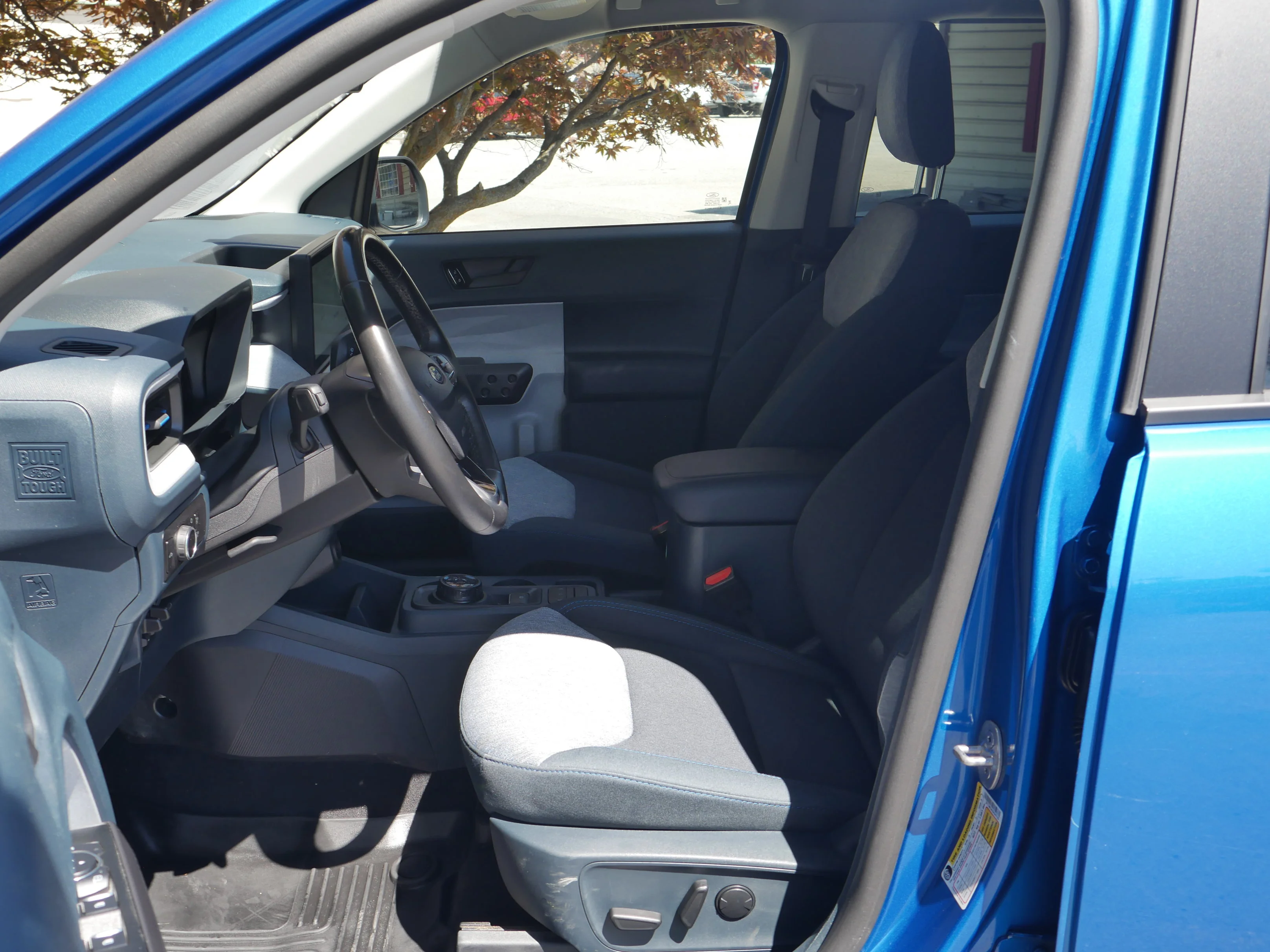 Certified Used 2025 Velocity Blue Ford XLT image 3