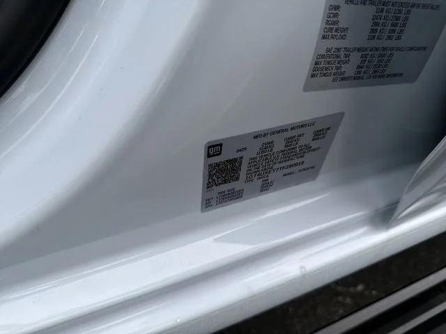New 2026 Glacier White Tricoat GMC Denali Ultimate image 32