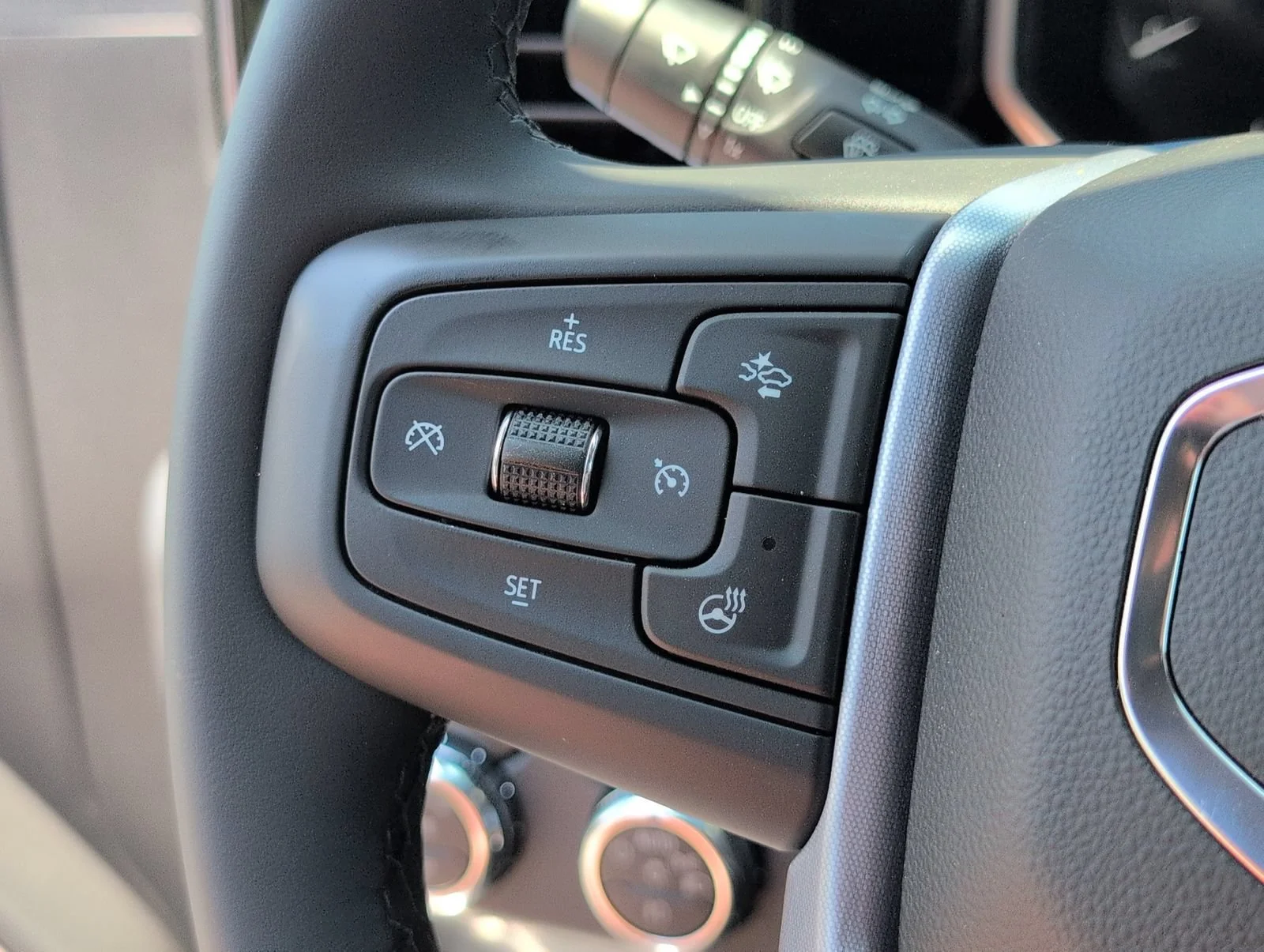 New 2026 Sterling Metallic GMC SLE image 25