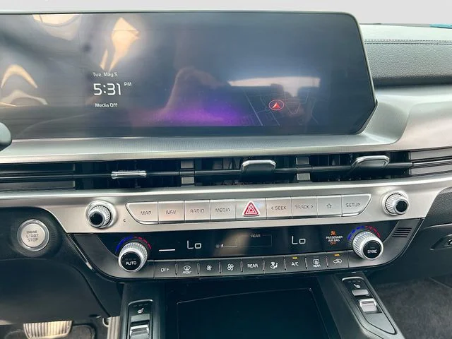 Used 2023 Black Kia S image 29