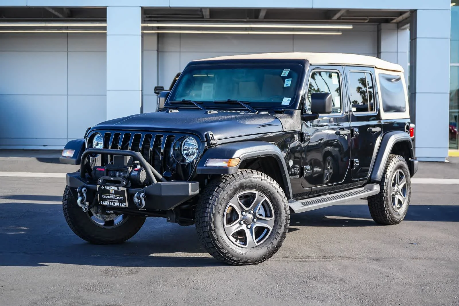 2020 Jeep Wrangler Black and Tan's photo