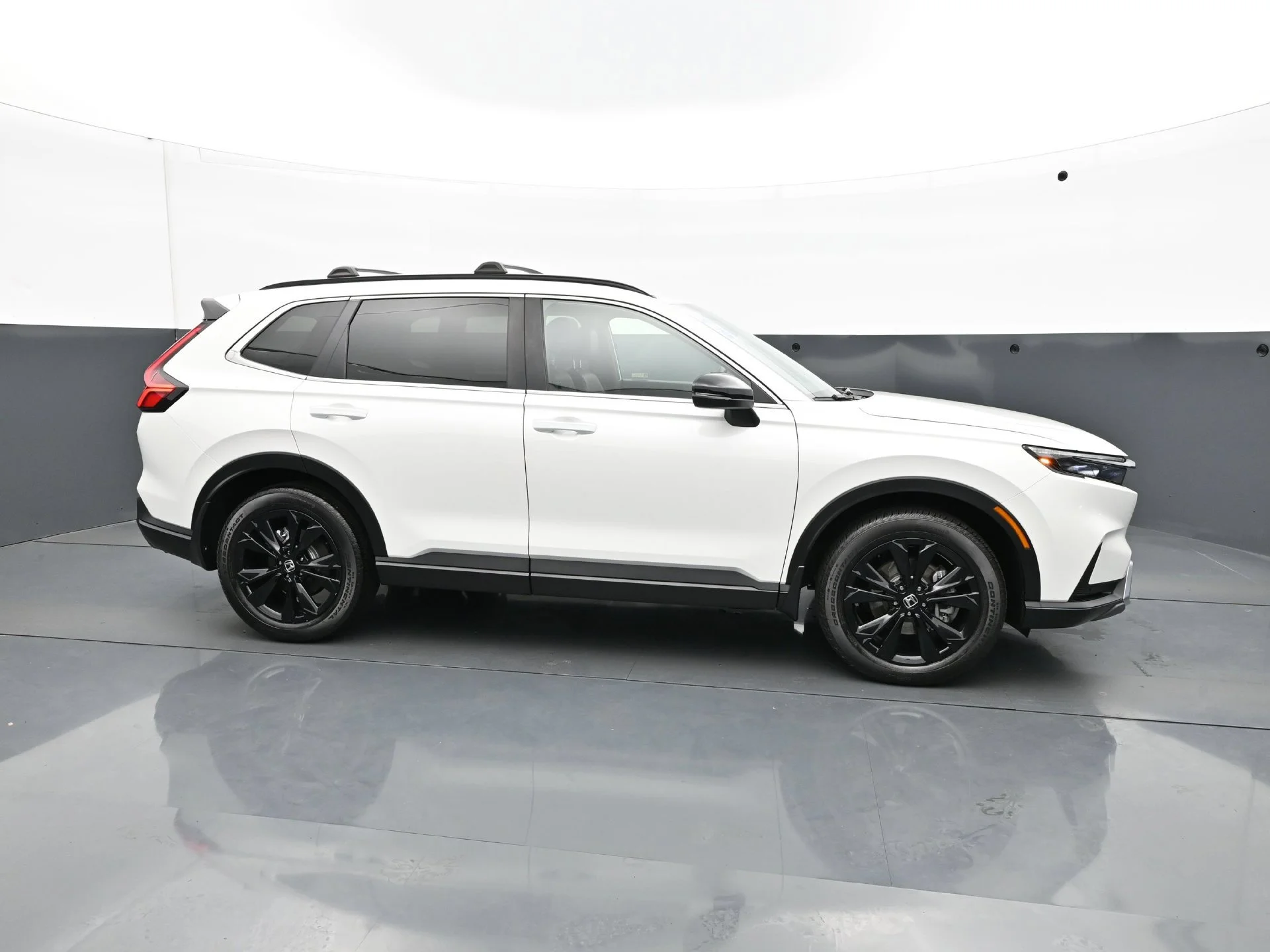 Used 2024  Honda 5D WAGON HYBRID SPORT TOURING AWD image 9