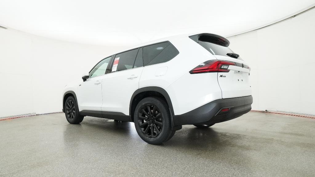 New 2026 Wind Chill Pearl Toyota XLE image 18