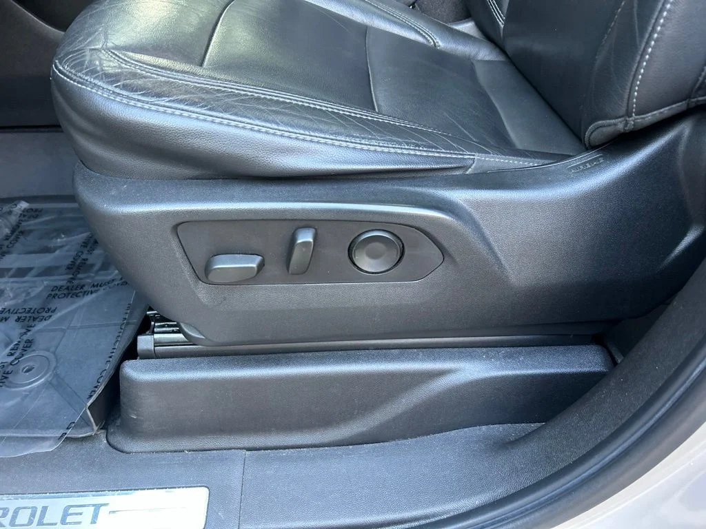 Used 2021 Beige Chevrolet LT image 19