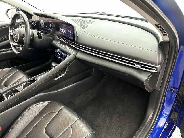 2024 Hyundai Elantra Limited - Photo 13