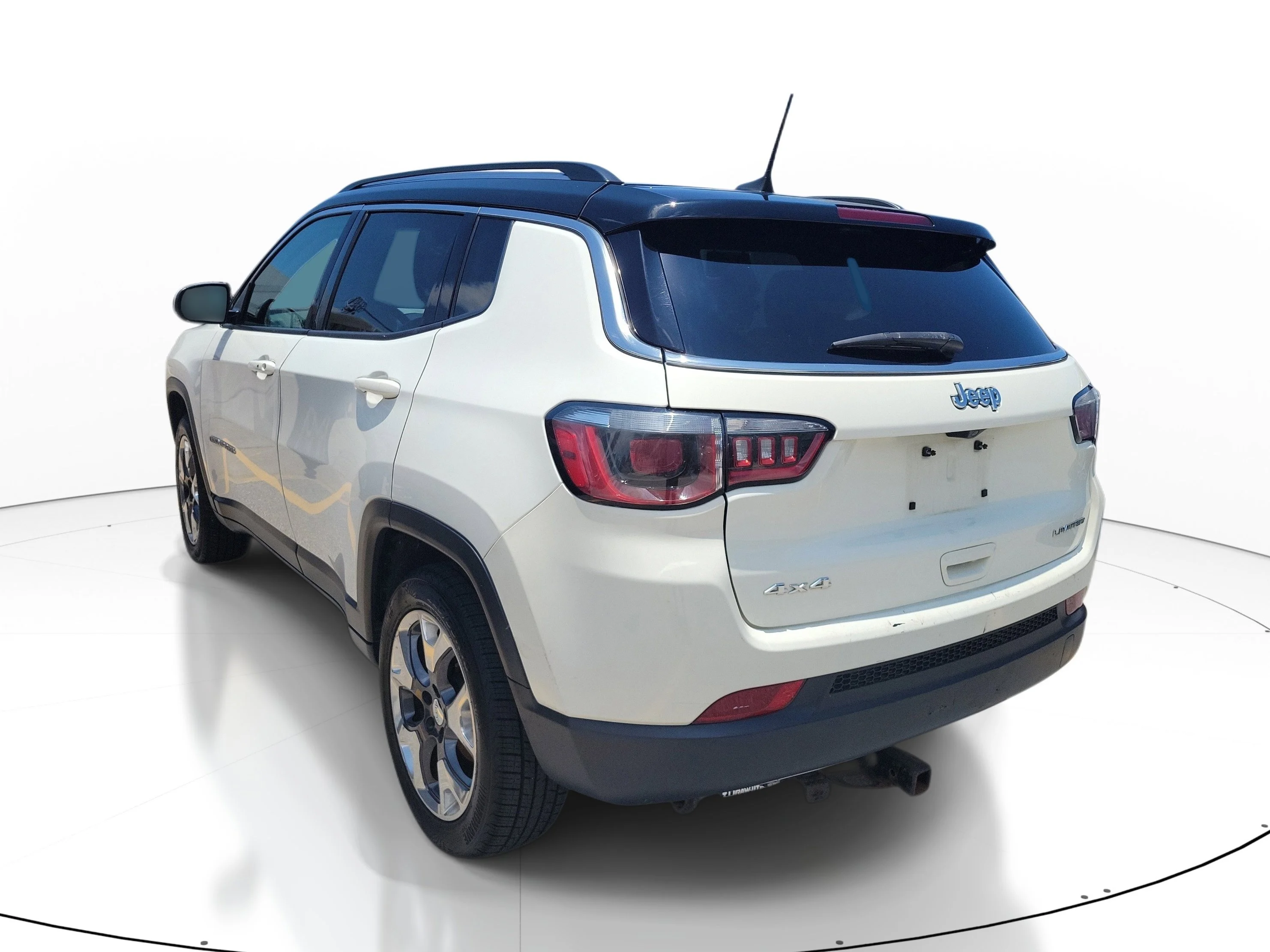 Used 2019 White Clearcoat Jeep Limited image 4