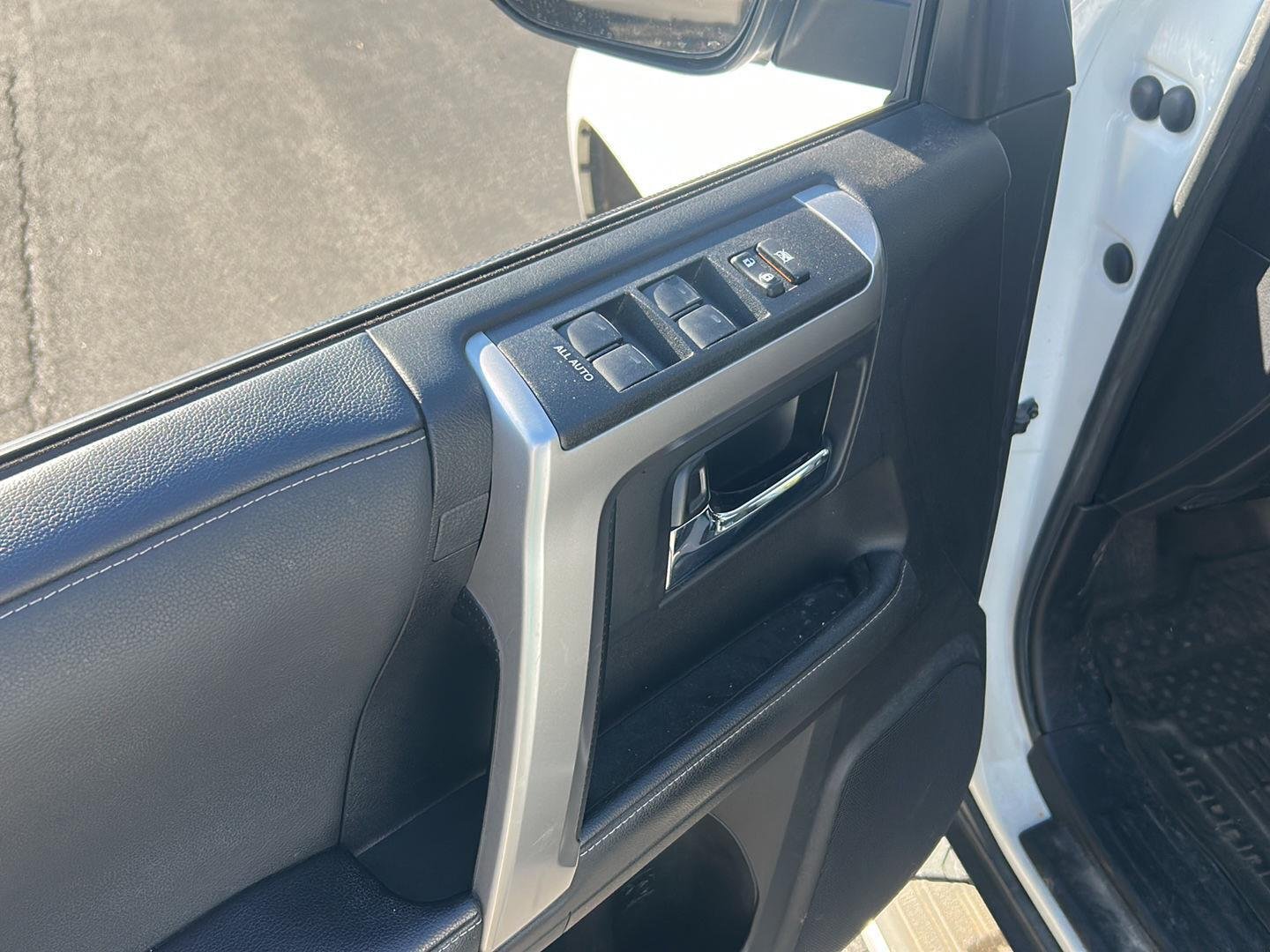Used 2024 Ice Cap Toyota SR5 image 16