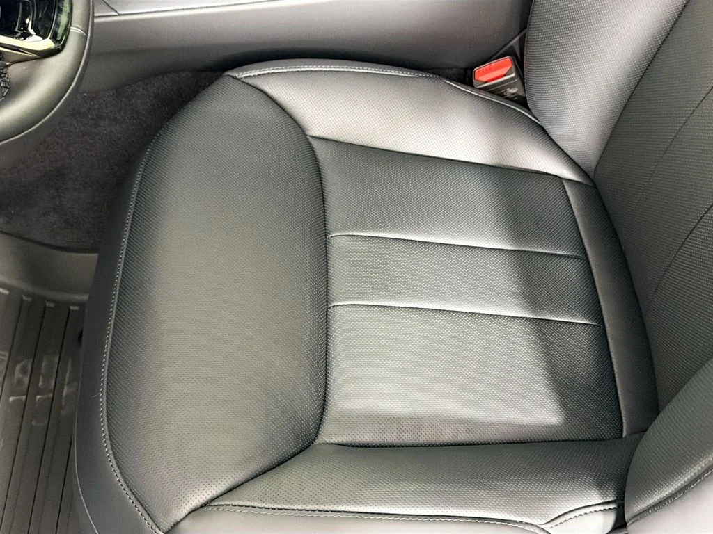 New 2026 Fuji White Land Rover Dynamic SE image 20