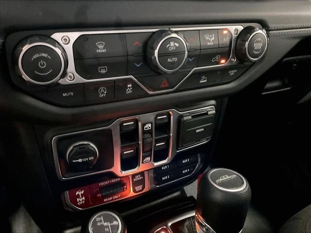 Used 2026 Black Clearcoat Jeep Rubicon image 24