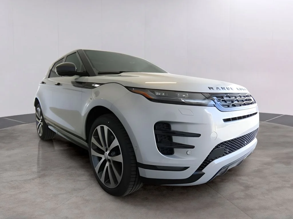 Certified Used 2026 Seoul Pearl Silver Metallic Land Rover Dynamic image 3