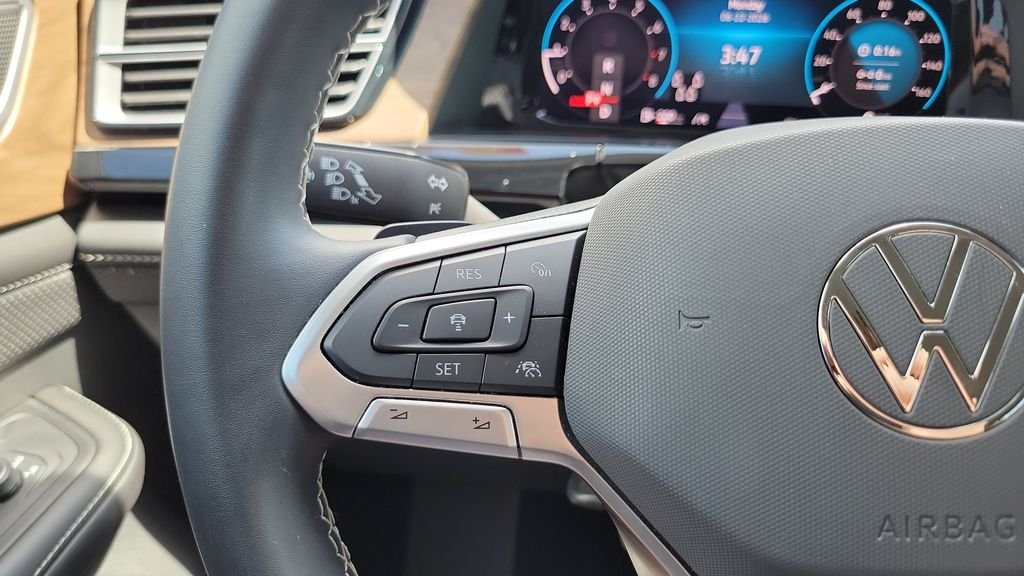 2024 Volkswagen Atlas SE w/Tech - Photo 20