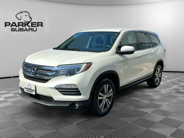 Used 2017 White Diamond Pearl Honda EX image 1