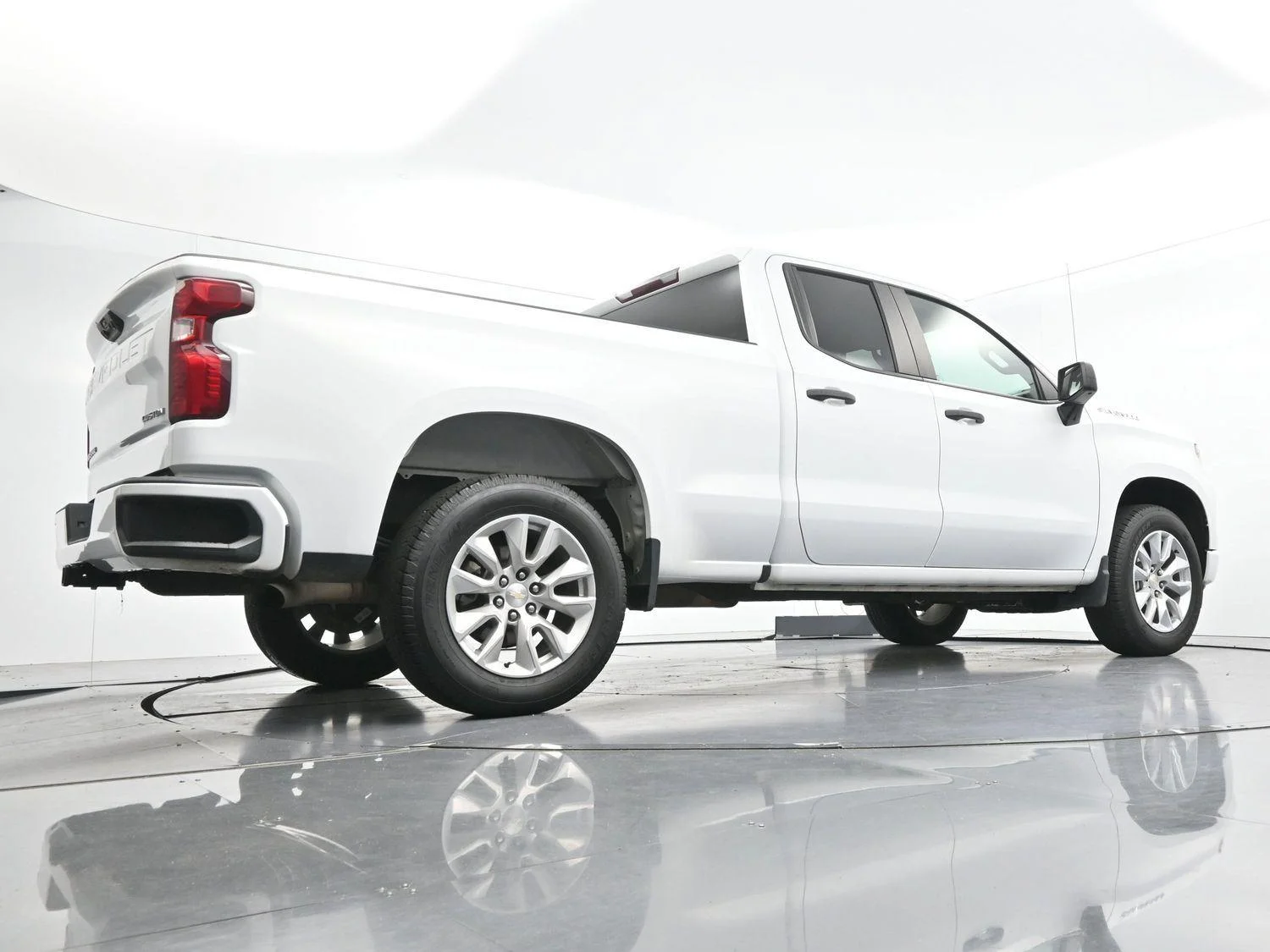 Used 2023 Summit White Chevrolet Custom image 46