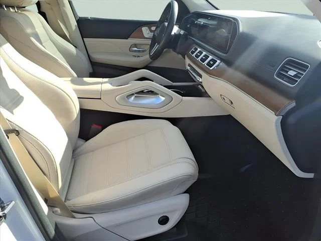 Used 2022  Mercedes-Benz GLS 450 image 22