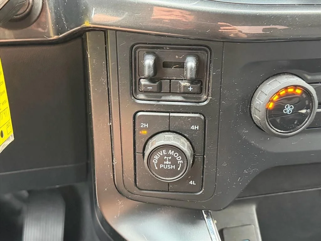 Used 2022 Blue Ford XL image 25