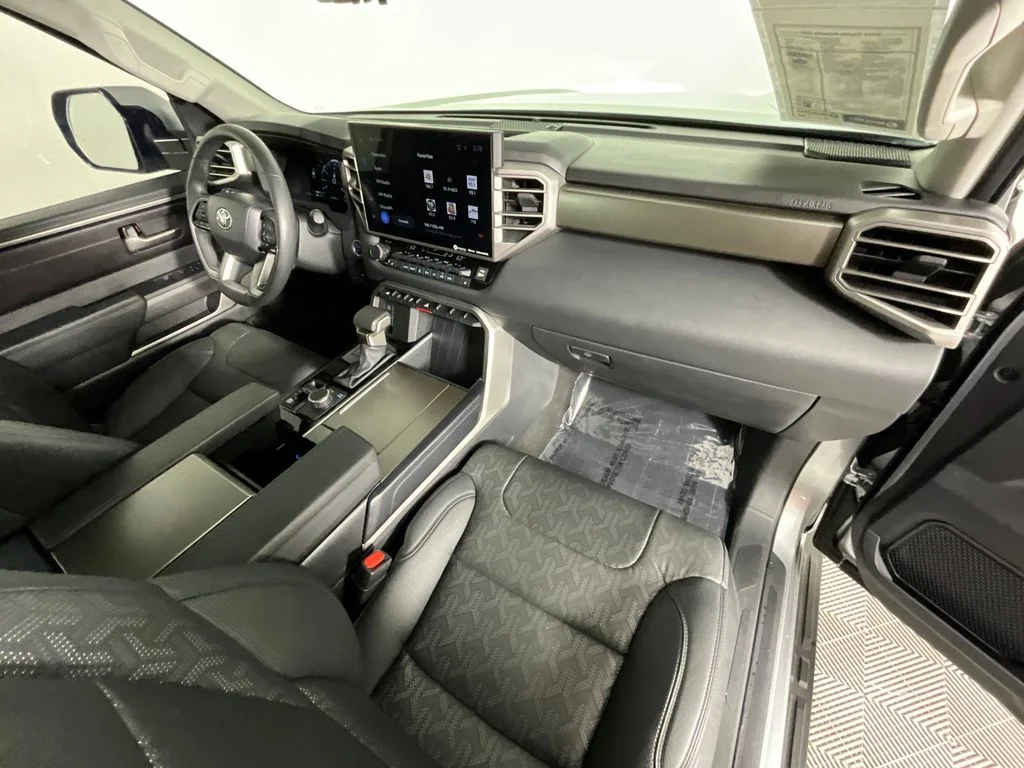 Used 2023 Silver Toyota SR5 image 19