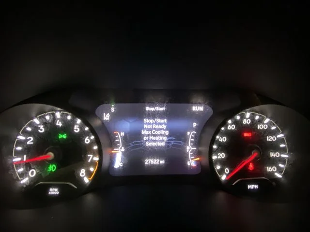 Used 2022 Gray Jeep Latitude Lux image 15
