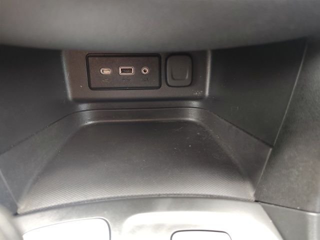 2022 Chevrolet Equinox LT - Photo 21