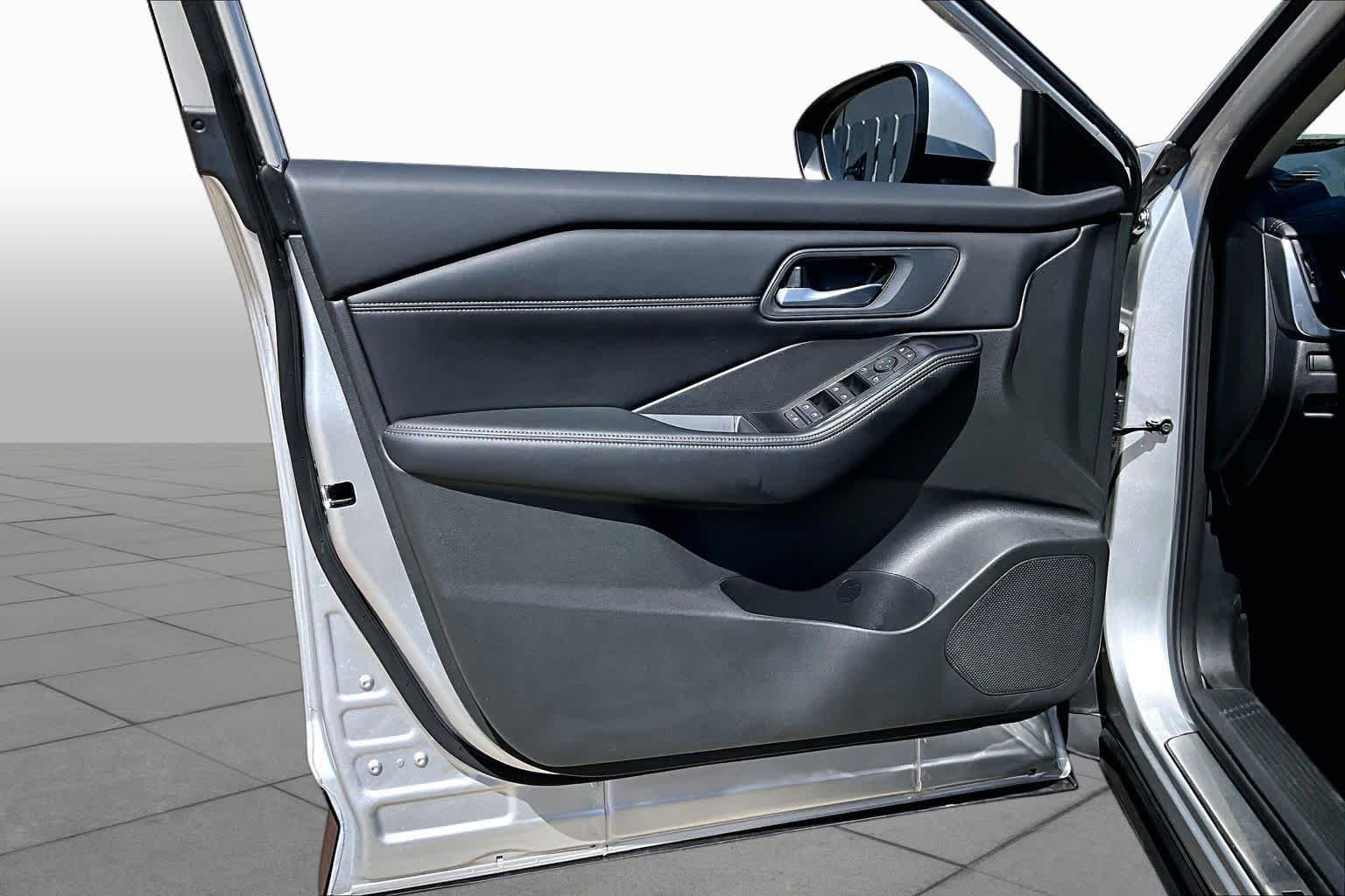 Used 2025 Brilliant Silver Metallic Nissan SV image 20