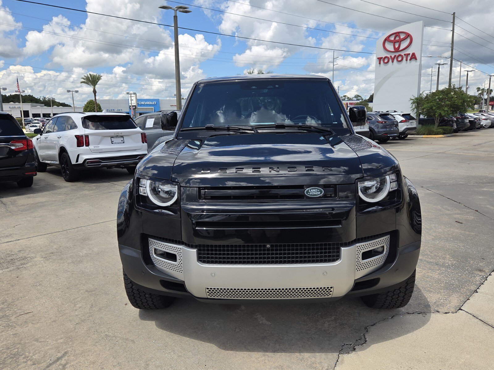 2023 Land Rover Defender