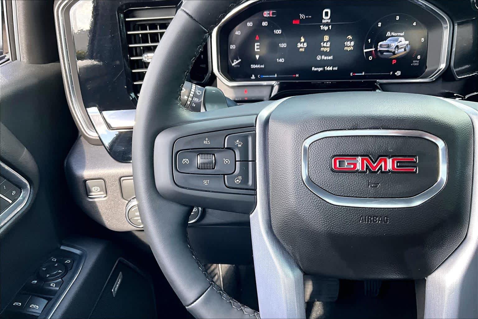 Used 2026 Summit White GMC SLT image 24