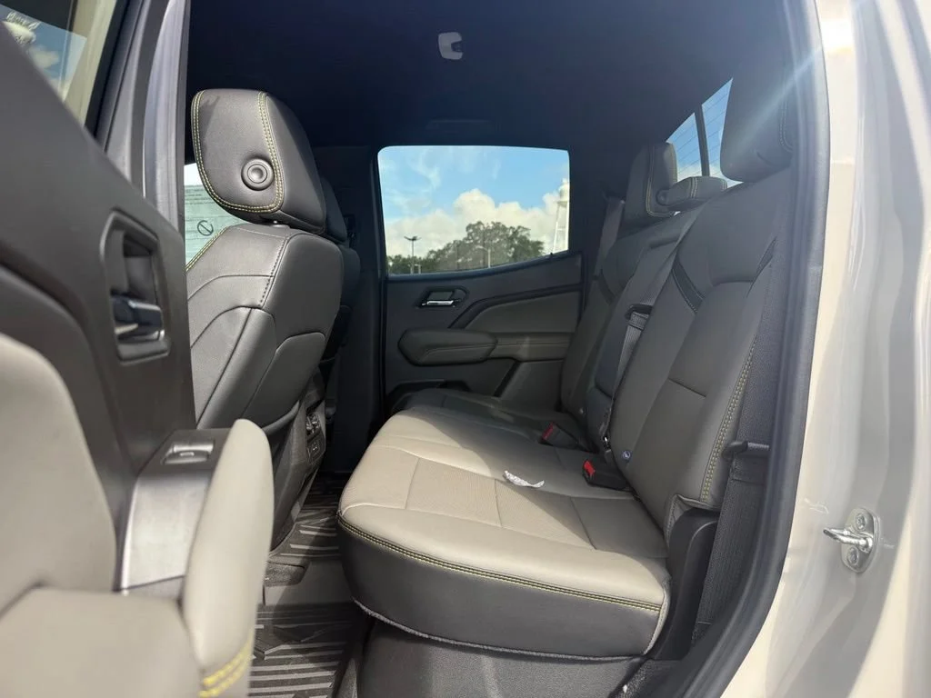 2026 Chevrolet Colorado ZR2 - Photo 13