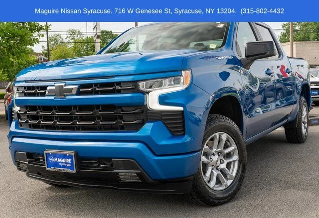 Used 2022 Blue Chevrolet RST image 1