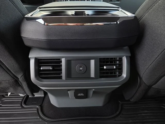 New 2026 Agate Black Metallic Ford XLT image 45