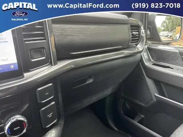 Used 2023 Black Ford XLT image 26