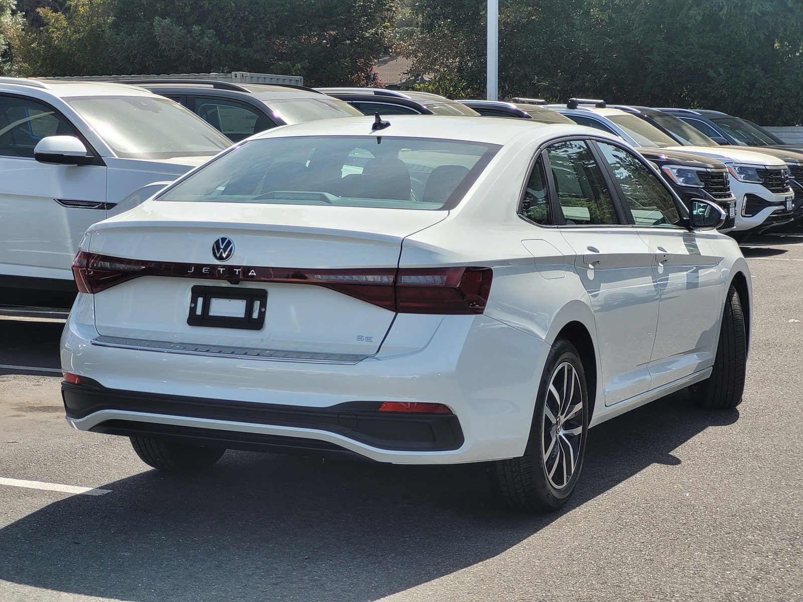 New 2026 White Volkswagen 1.5T SE image 4