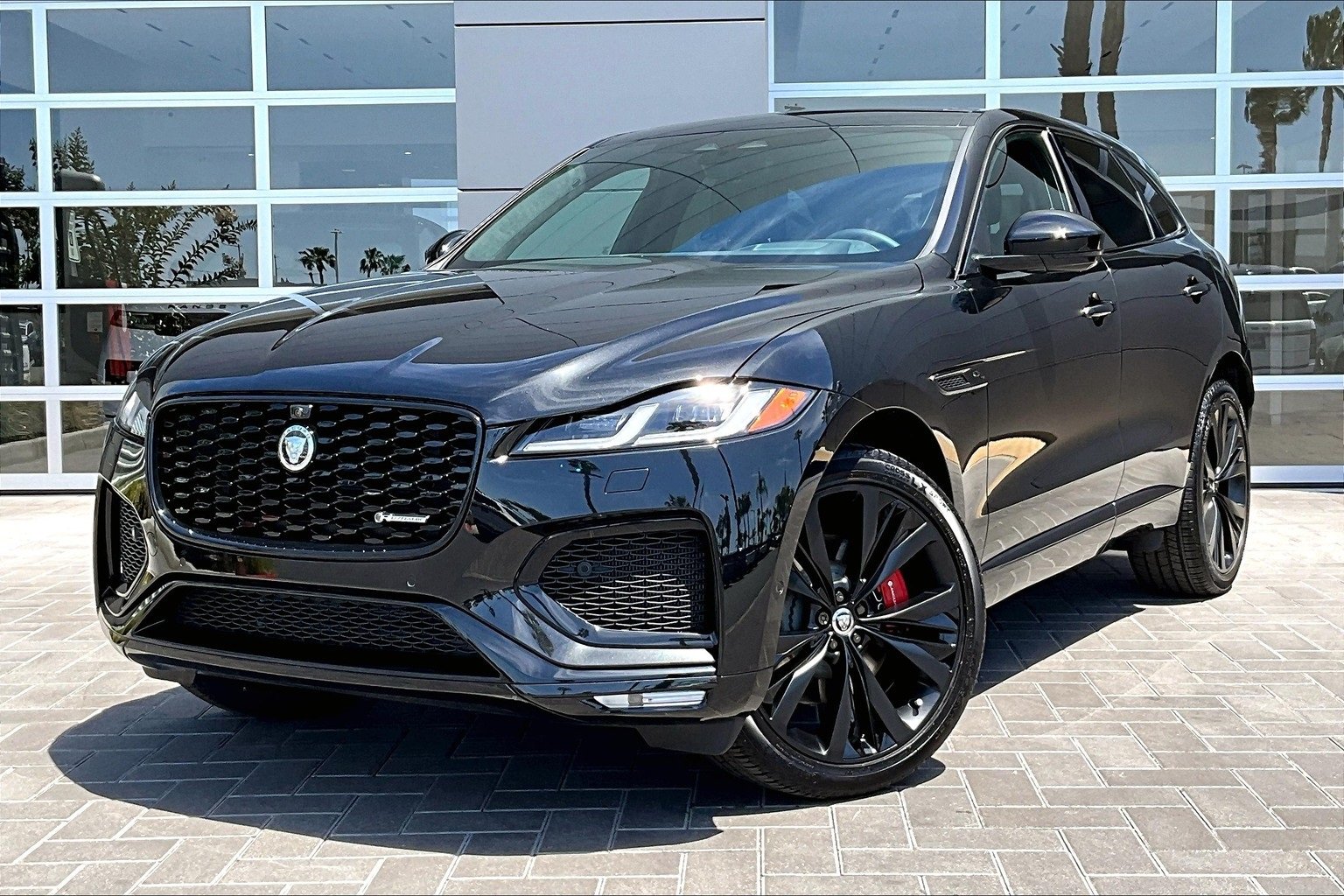 2025 Jaguar F-PACE R-Dynamic S