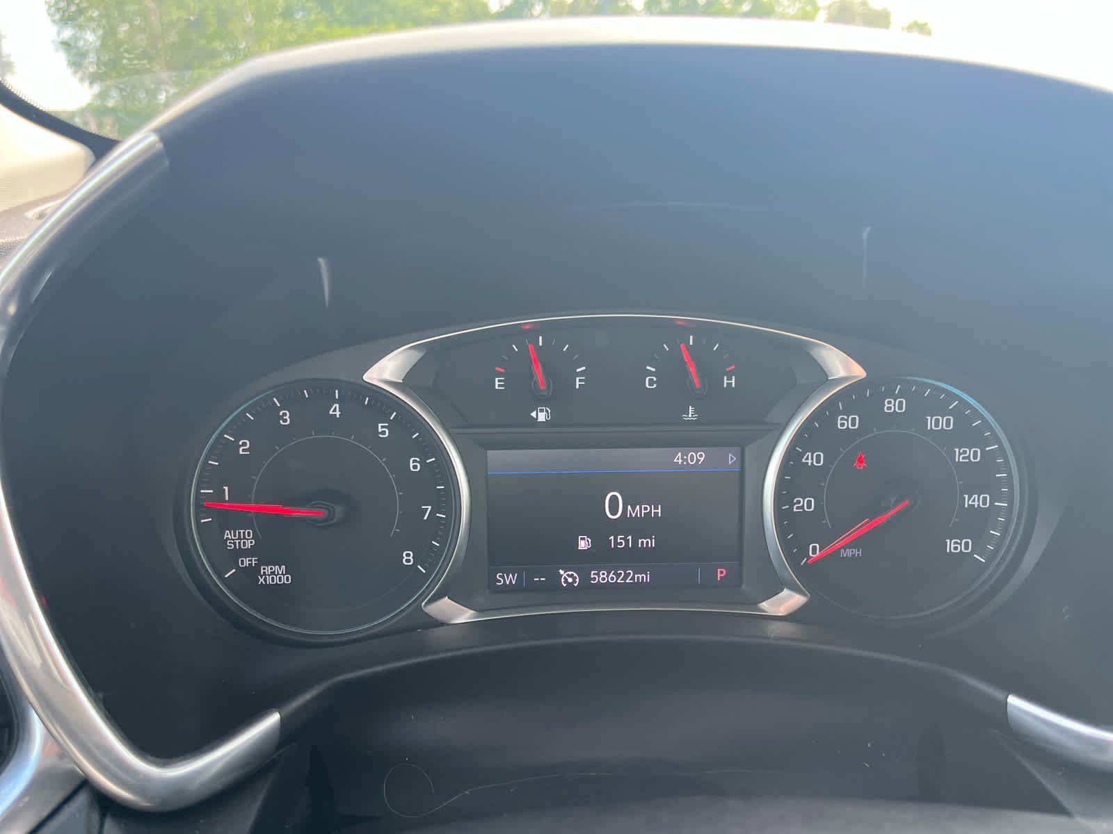 Used 2019 Iridescent Pearl Tricoat Chevrolet Premier image 12