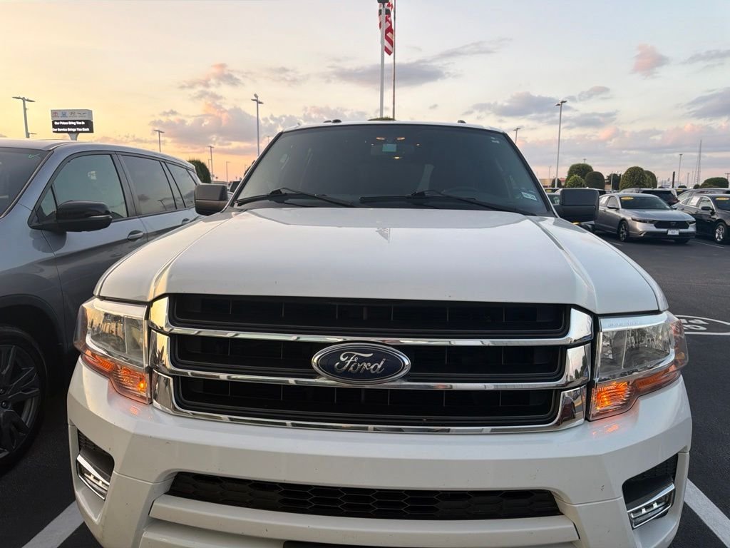 Used 2015 Ford Expedition XLT with VIN 1FMJU1HT0FEF30134 for sale in Round Rock, TX