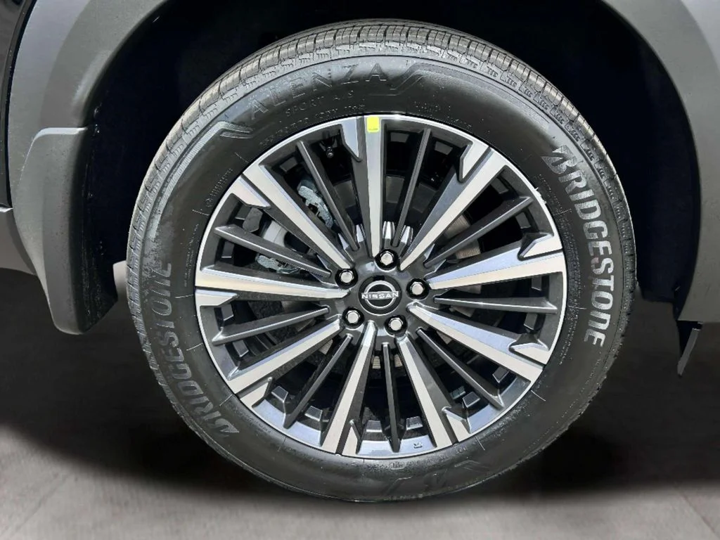 New 2026 Super Black Nissan Platinum image 9