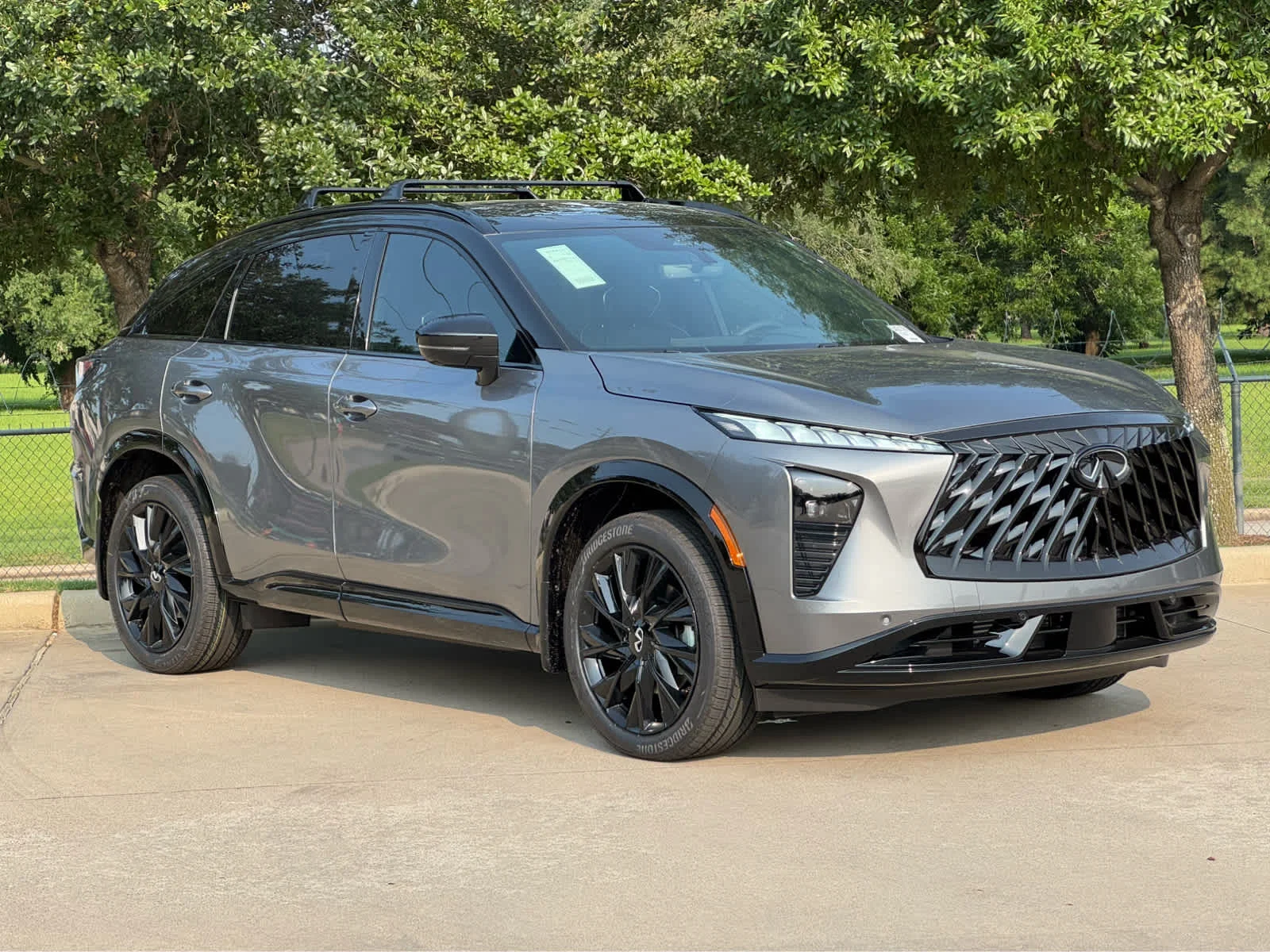 New 2027 2T GRPT SHDW INFINITI Autograph AWD image 2