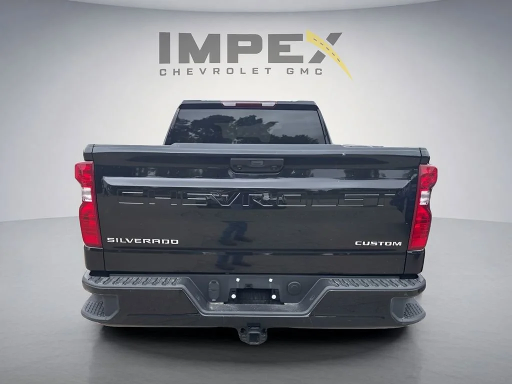Used 2024 Black Chevrolet Custom image 3