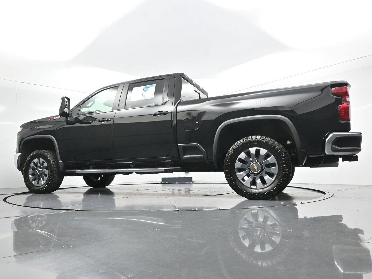 Used 2024 Black Chevrolet LT image 51