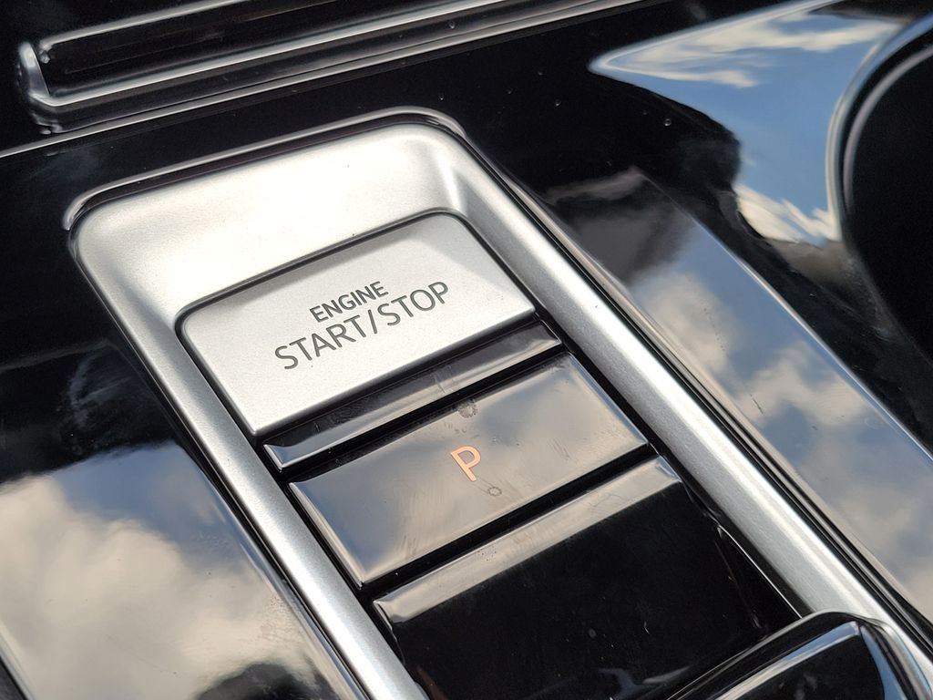 New 2026 Black Volkswagen 2.0T SE w/Technology image 18