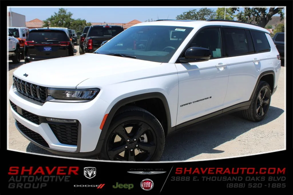 New 2026 Bright White Clear-Coat Exterior Paint Jeep Limited image 1