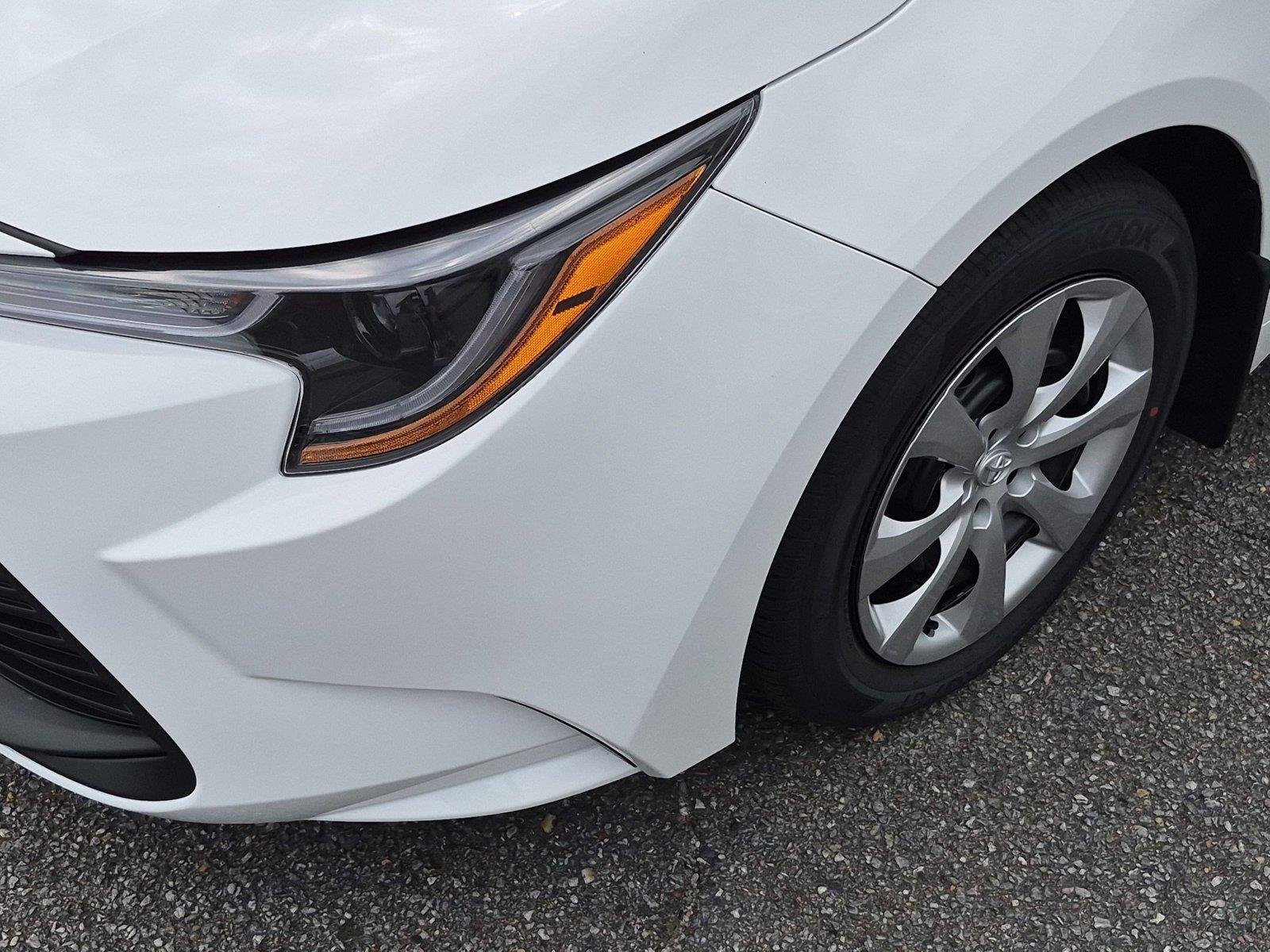 New 2026 Ice Cap Toyota LE image 9