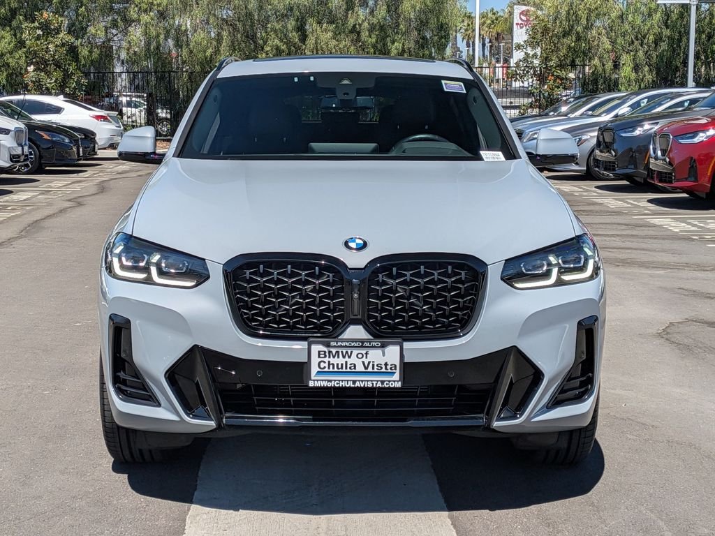 Used 2023 Gray BMW xDrive30i image 4