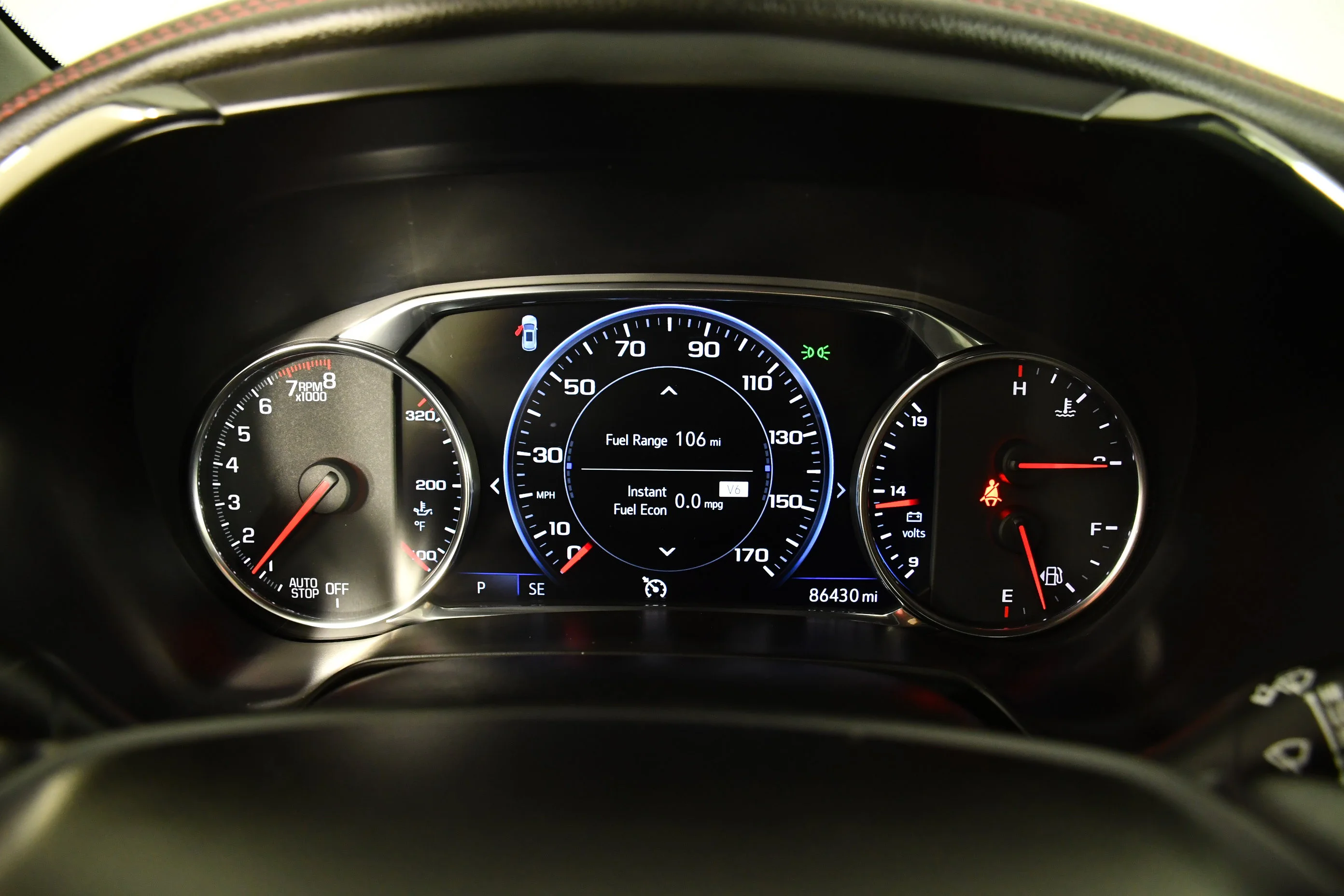 Used 2022 Silver Ice Metallic Chevrolet RS image 18