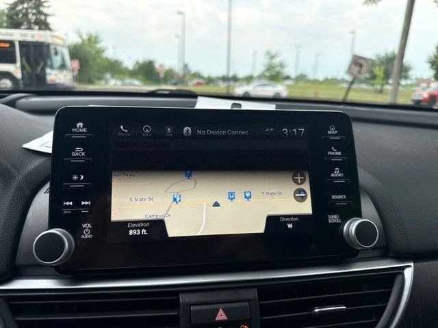 Used 2018 Modern Steel Metallic Honda Touring 2.0T image 20