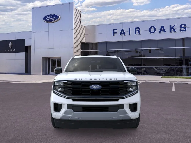 New 2026 Star White Metallic Tri-Coat Ford Platinum image 6