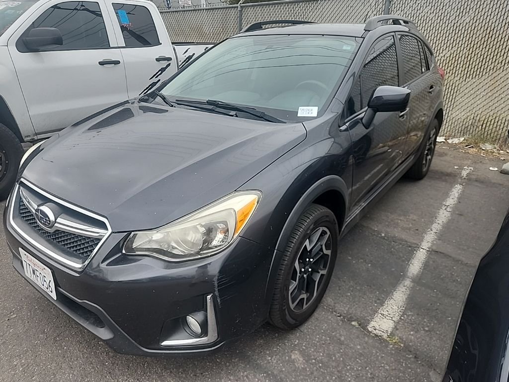 Used 2016 Gray Subaru 2.0i Premium image 4