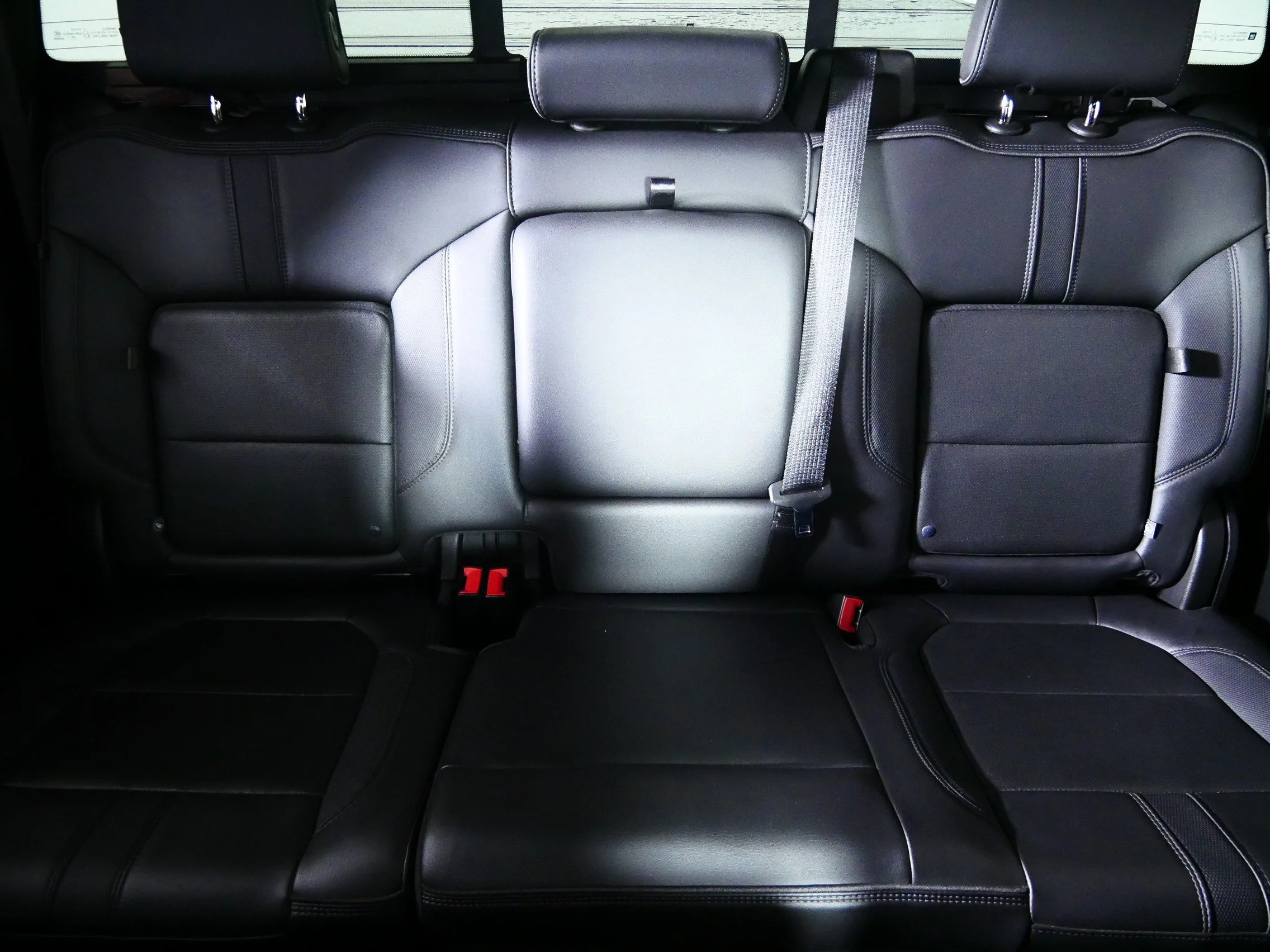Used 2021 Satin Steel Metallic Chevrolet High Country image 13