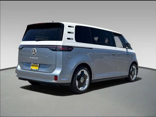 New 2025 Metro Silver W/Candy White Upper Volkswagen Pro S Plus image 4