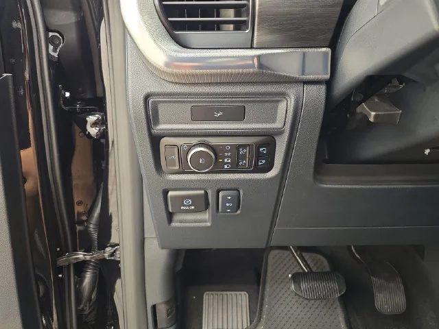 New 2026 Agate Black Metallic Ford Lariat® image 39